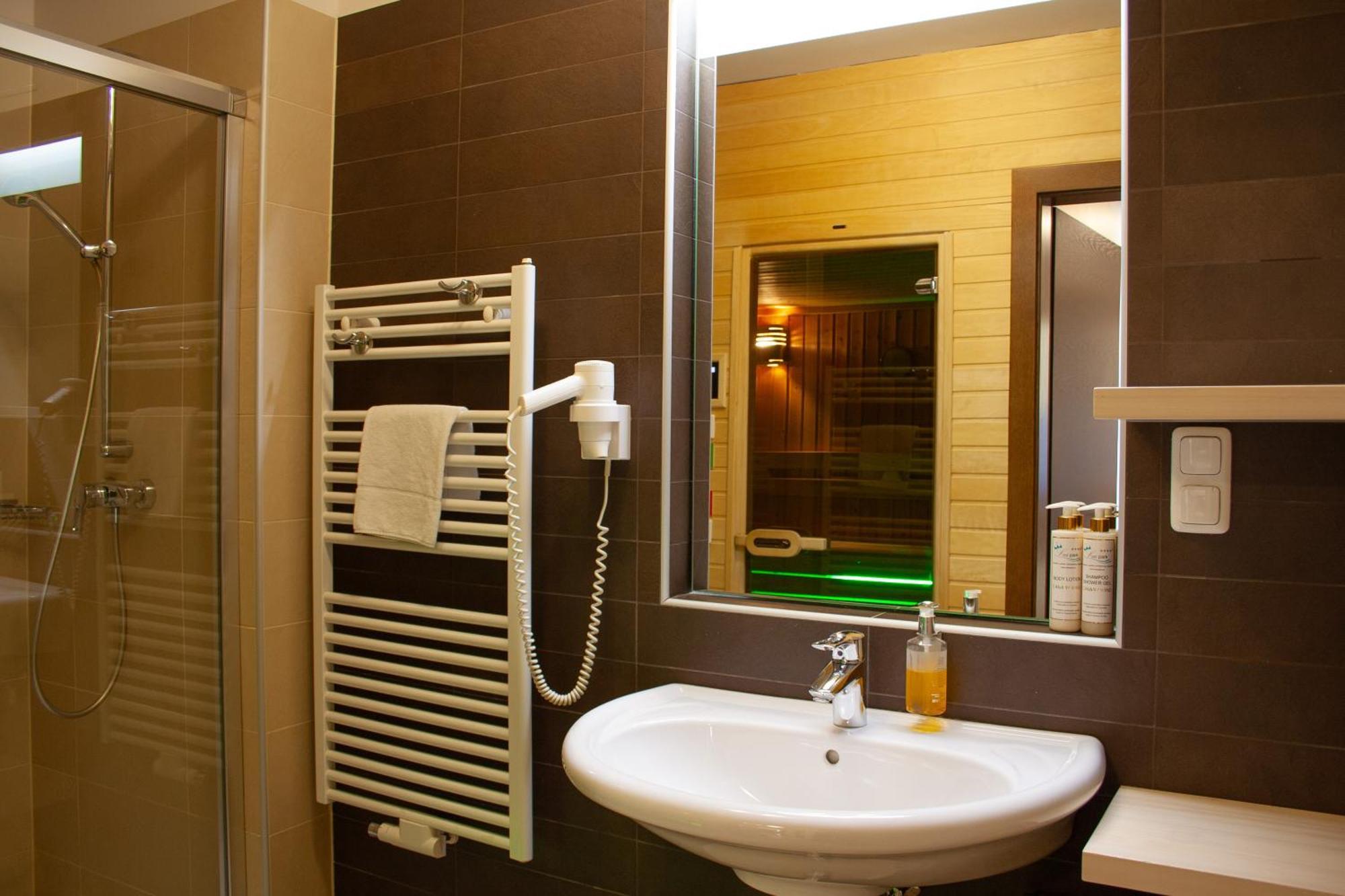 Sissi Park Aparthotel Lachtal Exteriör bild